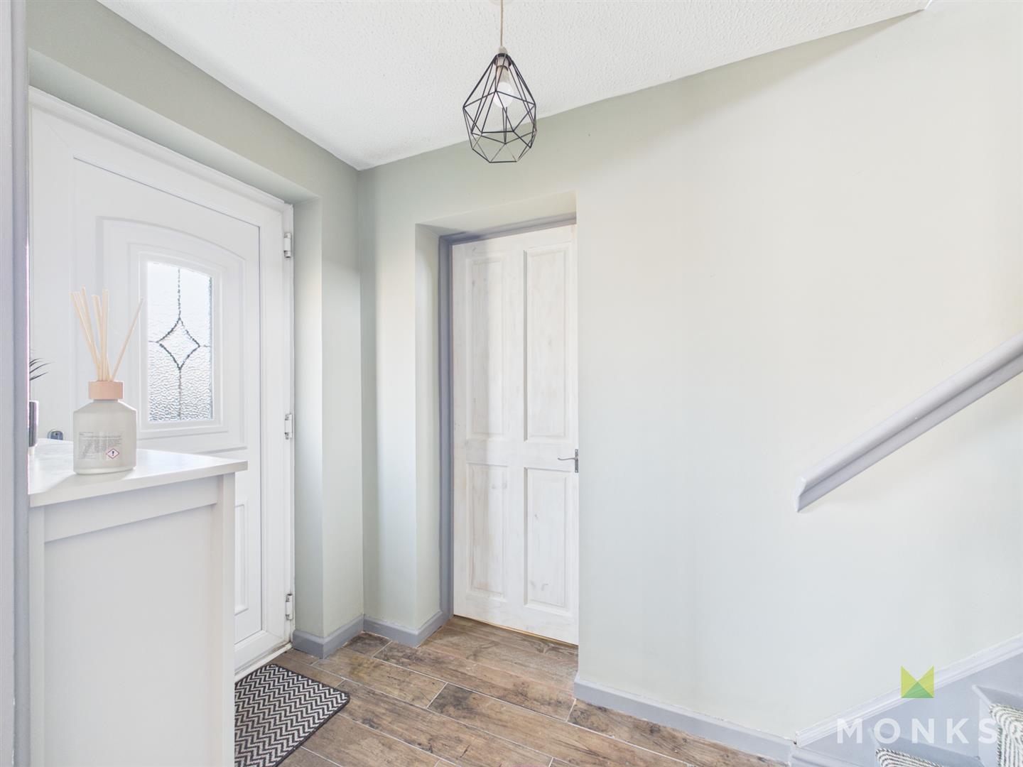 11 Meadow Way, Oswestry, SY11 3LY For Sale